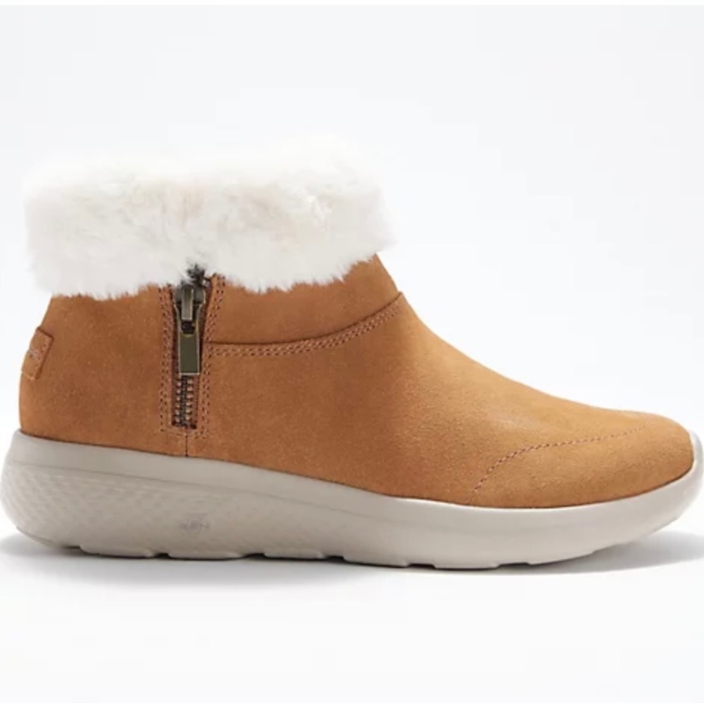 NWT Skechers On The Go Boots